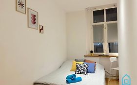 Nest Room - 20 Minutes To Gdansk Old Town & Seaside